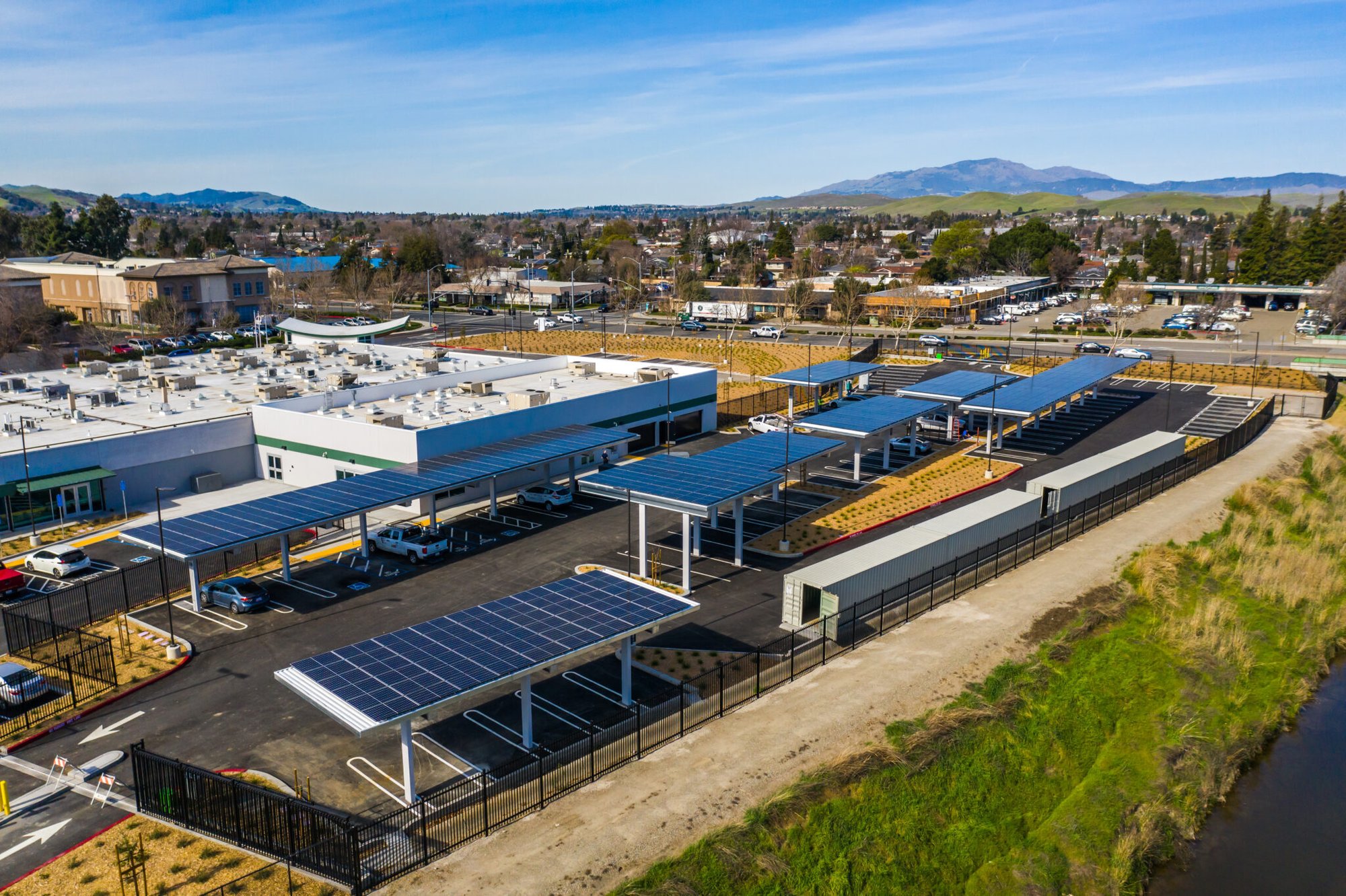 Commercial solar installation sample Commercial solar installation sample